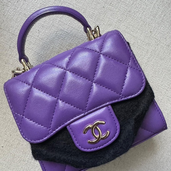 Chanel clutch with chain - Picture 5 of 7